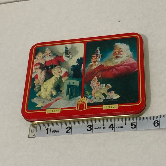 Coca-Cola Limited Edition Christmas Santa Playing Cards W/ Tin 1996 Red - Picture 3 of 5